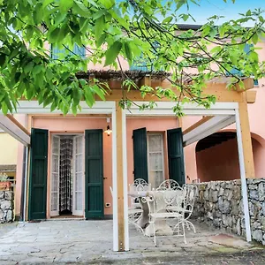 locazione-turistica-giardini-di-giulia.hotelitalianriviera.com/